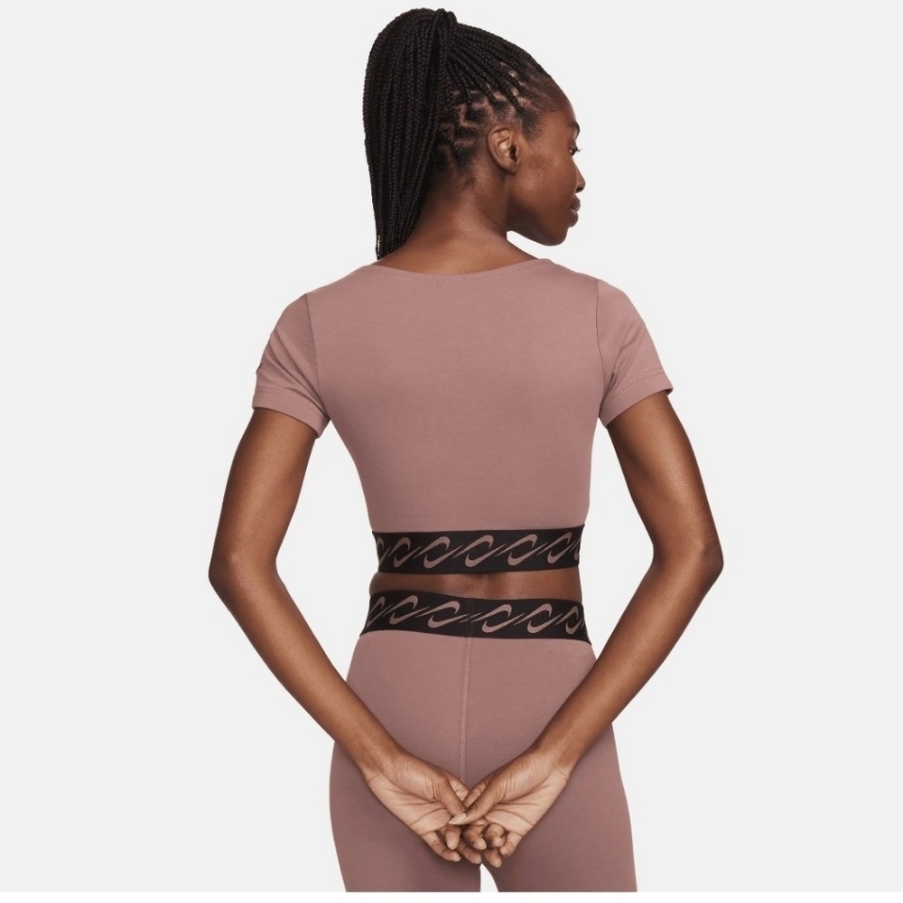 Nike Women's Mauve Crop Top - Picture 4 of 8